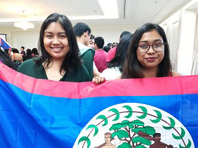 L-R: Marlina Eck ahn Ginelky Gongora, fos yaa bachala degree da Ming Chuan yooniversiti eena Taipei, Taiwan