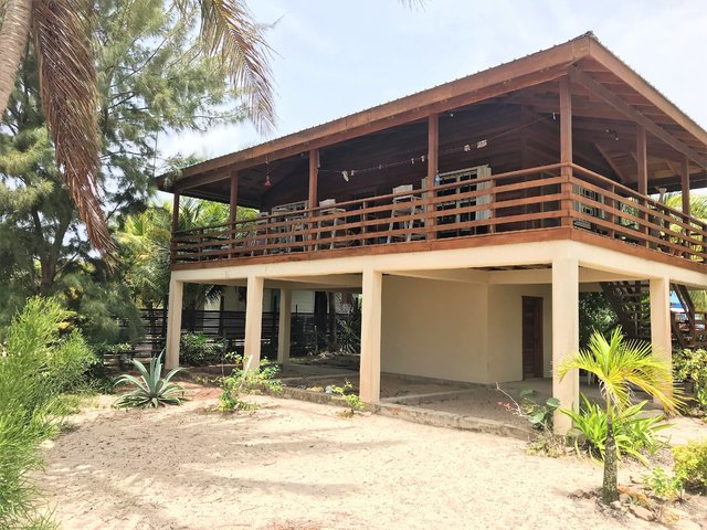 Rustic Beachfront Cabana Placencia, Belize